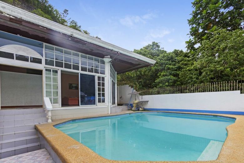 4 Bedroom House with Swimming Pool for Rent in Maria Luisa P.01