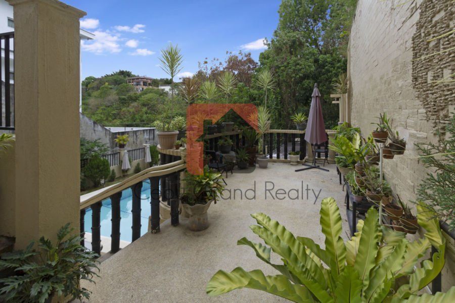 Large 5 Bedroom House for Rent in Maria Luisa Park.04