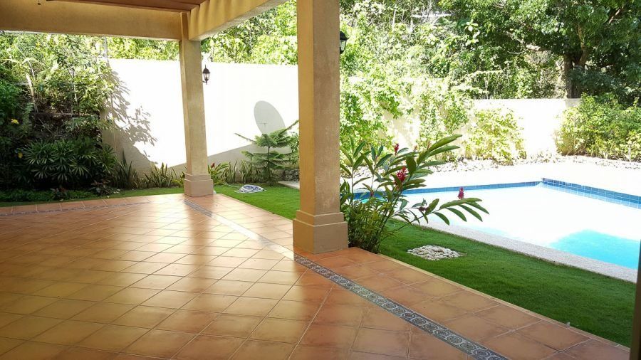 4 Bedroom House for Rent in Cebu Maria Luisa Park.03