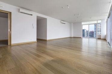 Spacious 3 Bedroom Penthouse for Rent in 1016 Residences.02