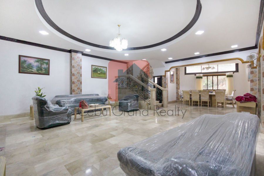 Renovated 8 Bedroom House for Rent in Mabolo.04