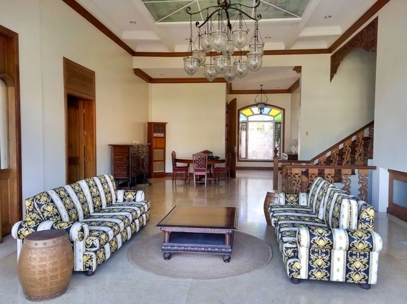 5 Bedroom House for Rent in Maria Luisa Park.03