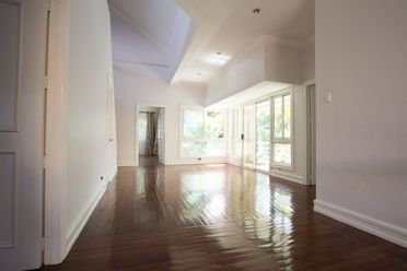Spacious 4 Bedroom House for Rent in Maria Luisa Estate Park.02