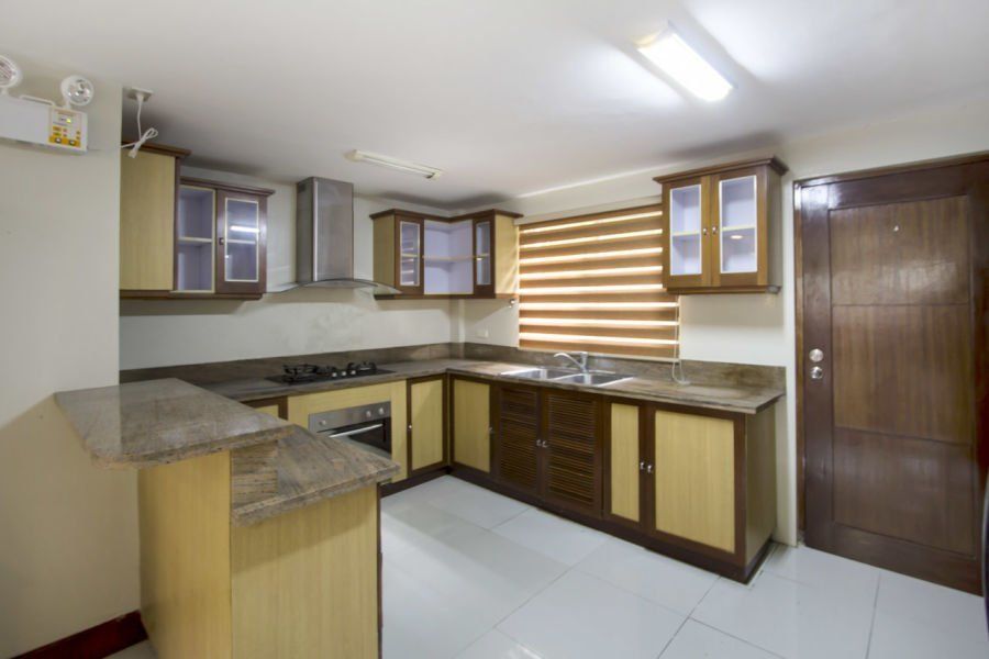 4 Bedroom House for Rent in Maria Luisa Park.04
