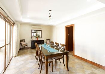 4 Bedroom House with Swimming Pool for Rent in Banilad.02