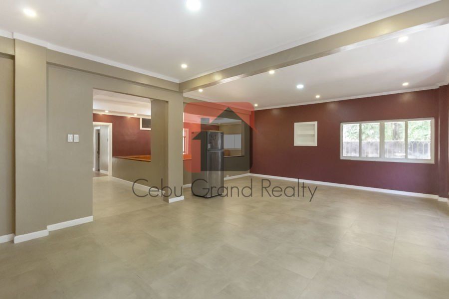 4 Bedroom House for Rent in Maria Luisa Park.03