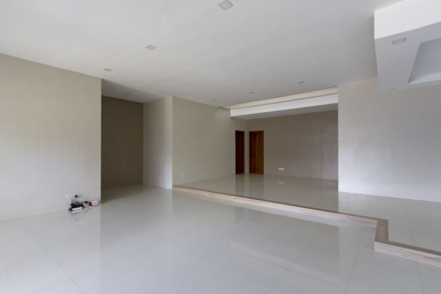 Brand New 4 Bedroom House for Rent in Banilad.04