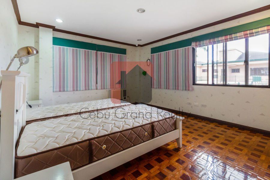 Semi-Furnished 3 Bedroom House for Rent in North Town Residences.03