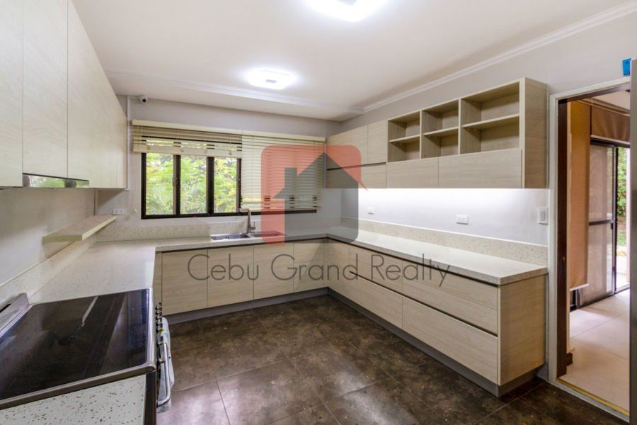 Semi-Furnished 3 Bedroom House for Rent in North Town Residences.04