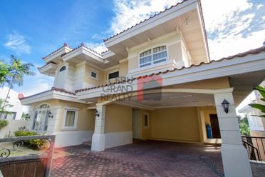 5 Bedroom House for Rent in Maria Luisa Park.02