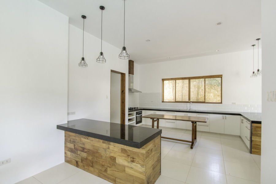 New 5 Bedroom House for Rent in North Town Homes.03