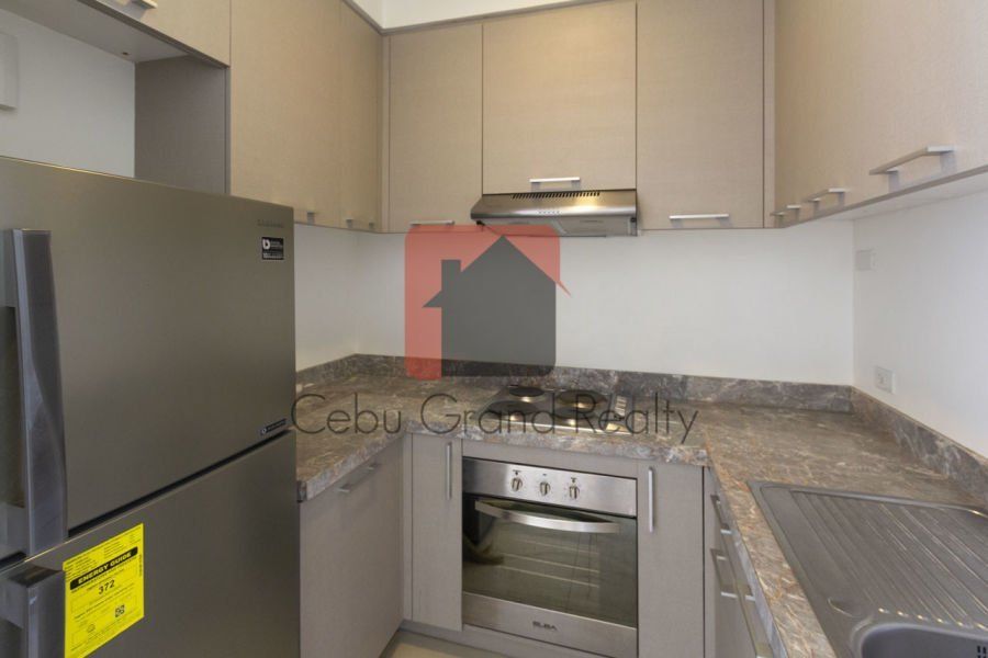 New Unfurnished 1 Bedroom Condo for Rent in 32 Sanson.03
