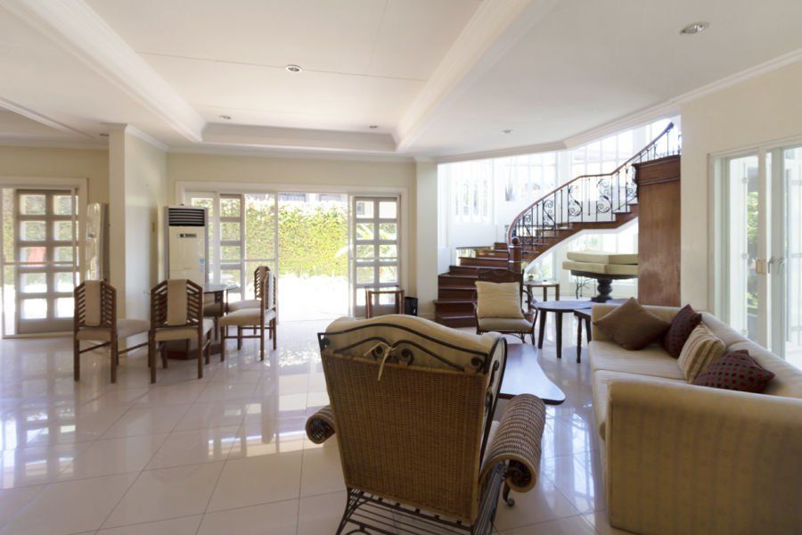 Large 5 Bedroom House for Rent in Maria Luisa Park.03