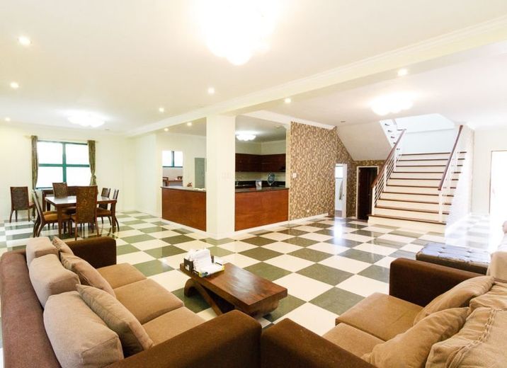 Spacious 5 Bedroom House for Rent in Talamban.01