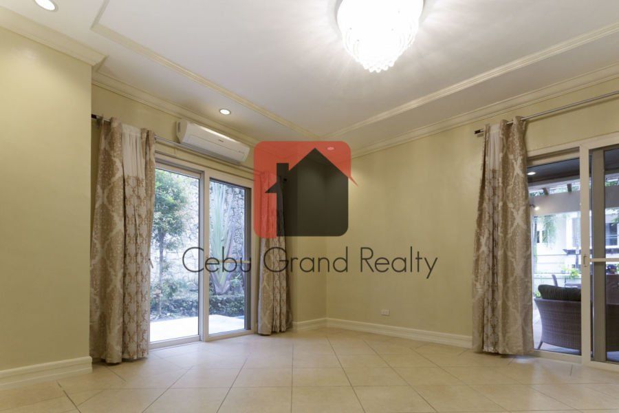 4 Bedroom House for Rent in Maria Luisa Park.03