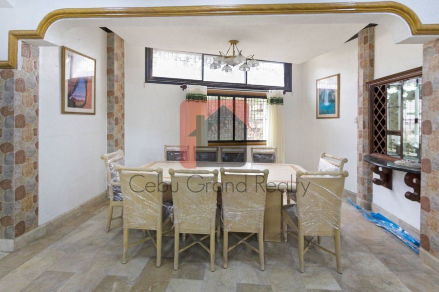 Renovated 8 Bedroom House for Rent in Mabolo.03