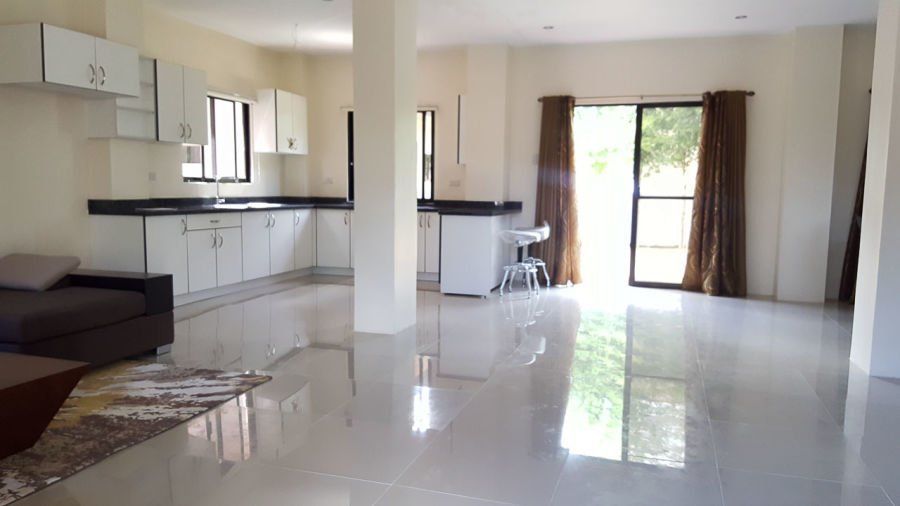 4 Bedroom House for Rent in Talamban.04