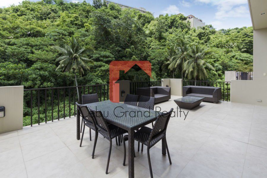 4 Bedroom House for Rent in Maria Luisa Park.03