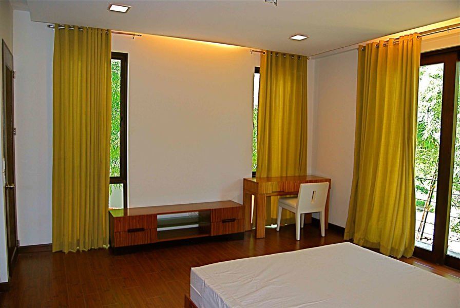 Semi-Furnished 3 Bedroom House for Rent in Banilad.03
