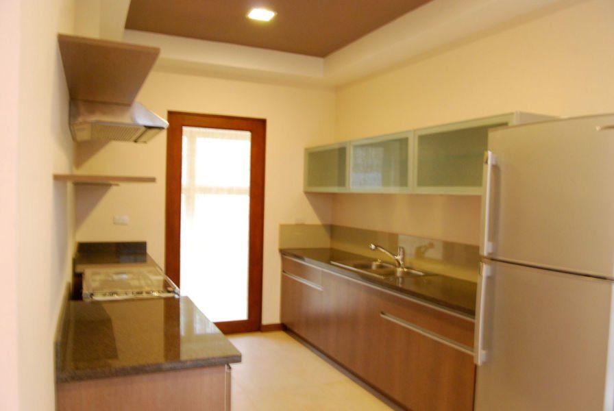 Semi-Furnished 3 Bedroom House for Rent in Banilad.04