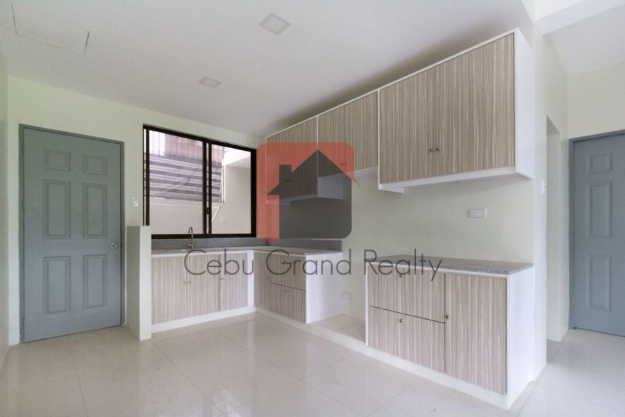 New Unfurnished 4 Bedroom Duplex House for Rent in Banilad.04