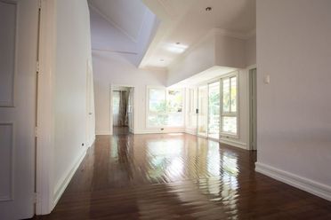 Spacious 4 Bedroom House for Rent in Maria Luisa Estate Park.02