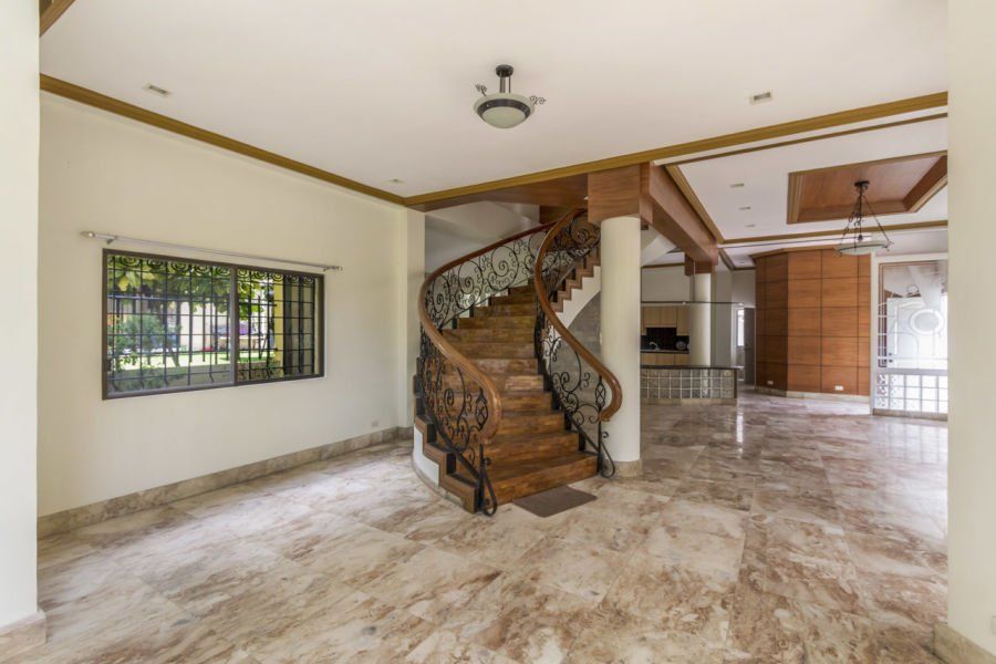 4 Bedroom House for Rent in Maria Luisa Park.04