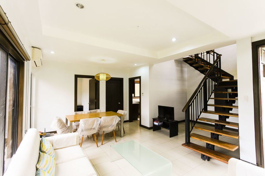 Semi-Furnished 4 Bedroom House for Rent in Banilad.04
