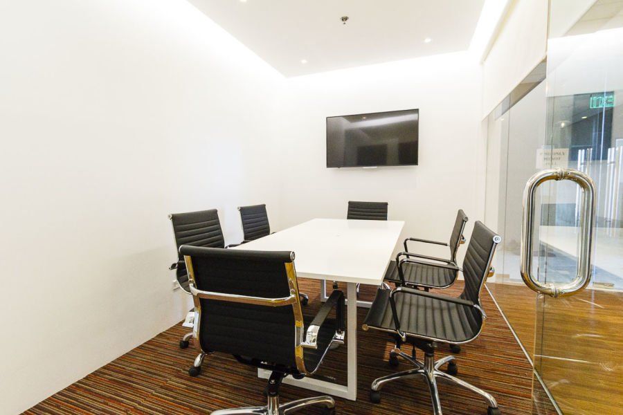 8 Seats Private Serviced Office for Rent in Cebu IT Park.03
