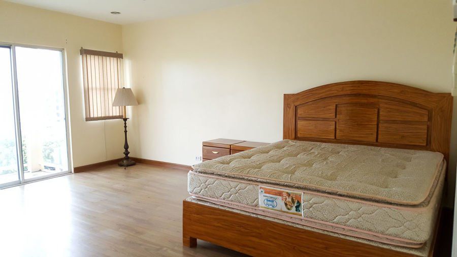 Spacious 4 Bedroom House for Rent in Cebu City Banilad.04
