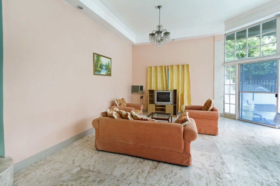 4 Bedroom House with Swimming Pool for Rent in Maria Luisa P.03