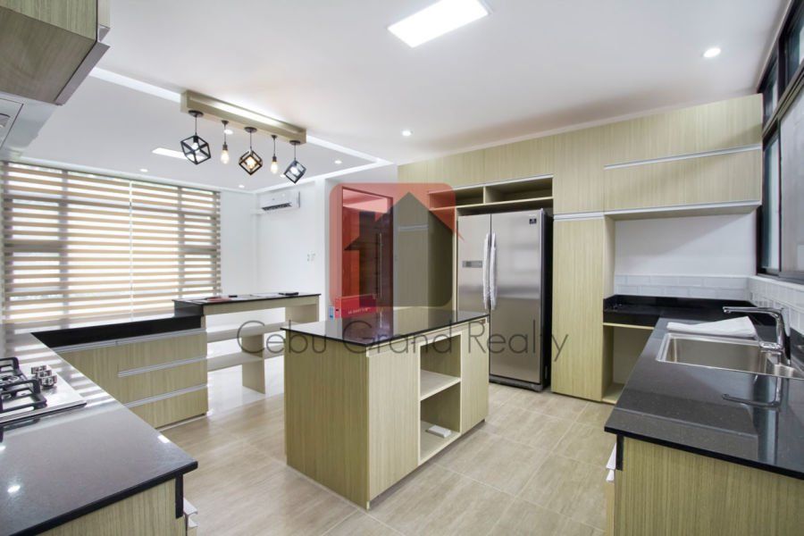 Renovated 4 Bedroom House for Rent in Maria Luisa Park.03