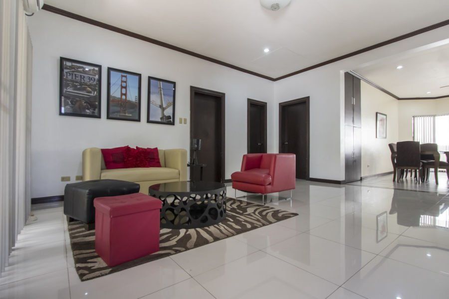 3 Bedroom House for Rent in Banilad.04