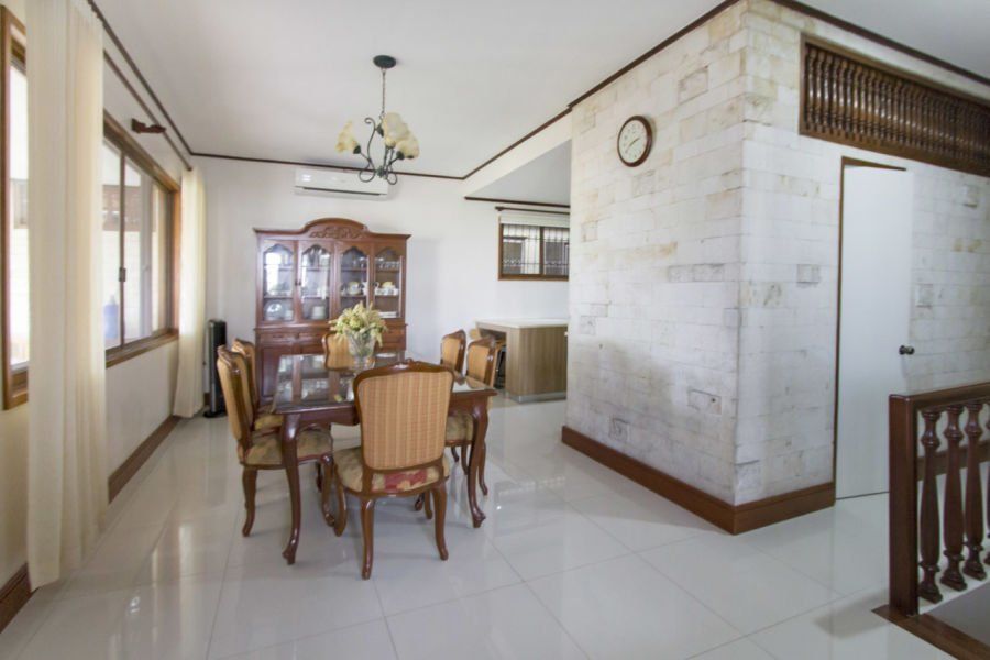 Fully Furnished 4 Bedroom House for Rent in Talamban.03