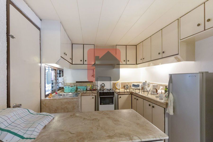 4 Bedroom House for Rent in Banilad.03