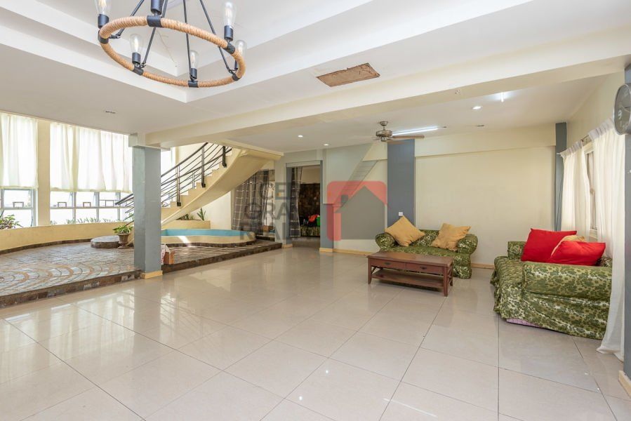 Spacious 7 Bedroom House for Rent in Banilad.04