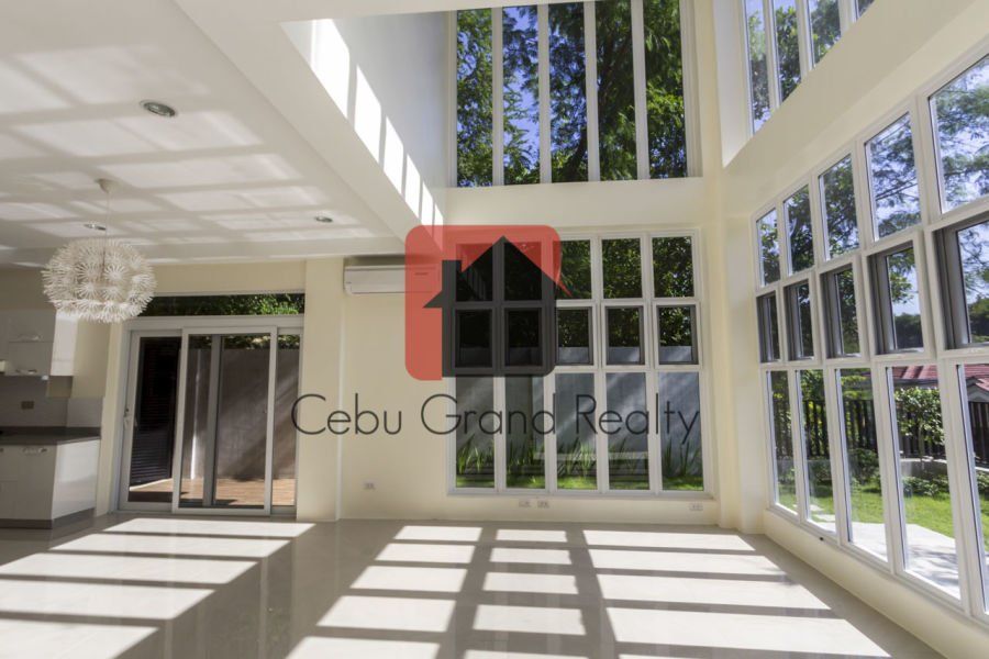5 Bedroom House for Rent in Maria Luisa Park.04