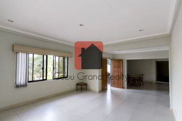 4 Bedroom House for Rent in Maria Luisa Park.02