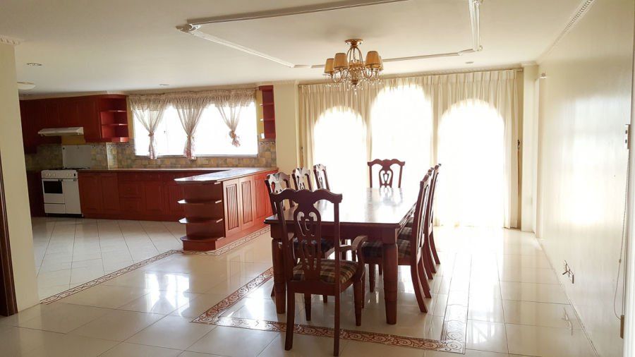 4 Bedroom House with Swimming Pool for Rent in Maria Luisa C.04