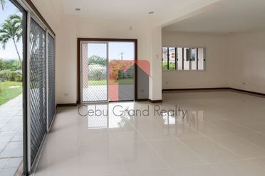Renovated 4 Bedroom House for Rent in North Town Residences.02