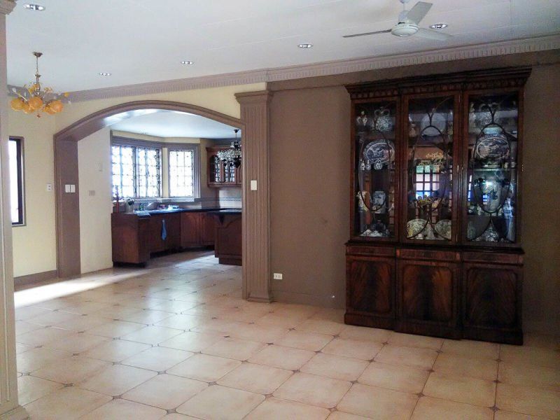 Large 4 Bedroom House with Swimming Pool for Rent in Talamban.03