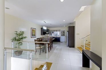 3 Bedroom House for Rent in Banilad.02