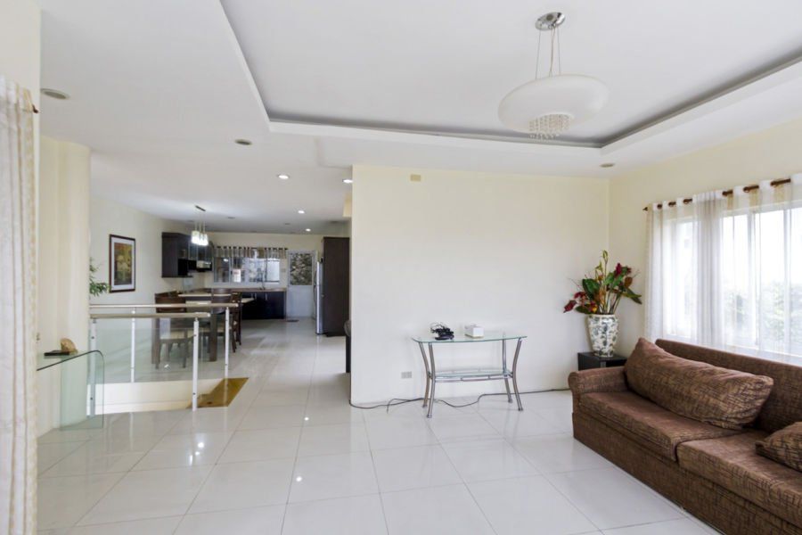 3 Bedroom House for Rent in Banilad.04