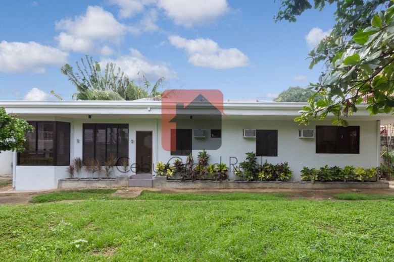 New Unfurnished 3 Bedroom House for Rent in Banilad.01