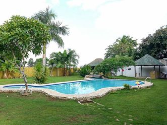 7 Bedroom House with Swimming Pool for Rent in Talamban.02