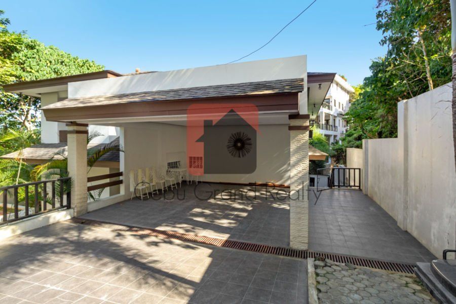 Spacious 4 Bedroom House with Swimming Pool for Rent in Maria Luisa Ce04