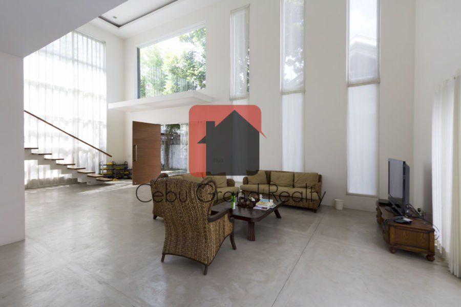 5 Bedroom House for Rent in North Town Homes.03