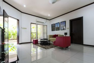 3 Bedroom House for Rent in Paradise Village.02