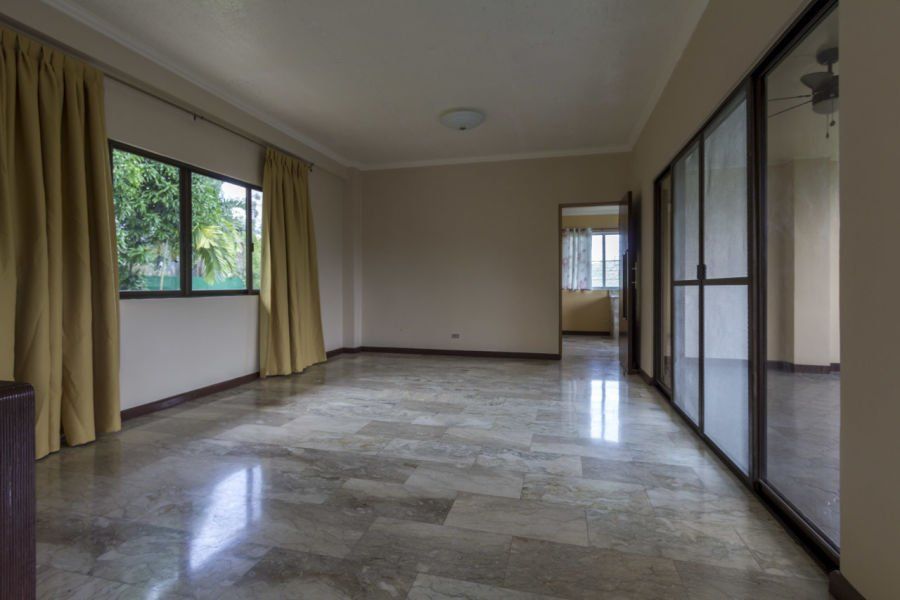 5 Bedroom House for Rent in Maria Luisa Park.03