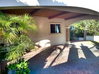 5 Bedroom House for Rent in Maria Luisa Park.02